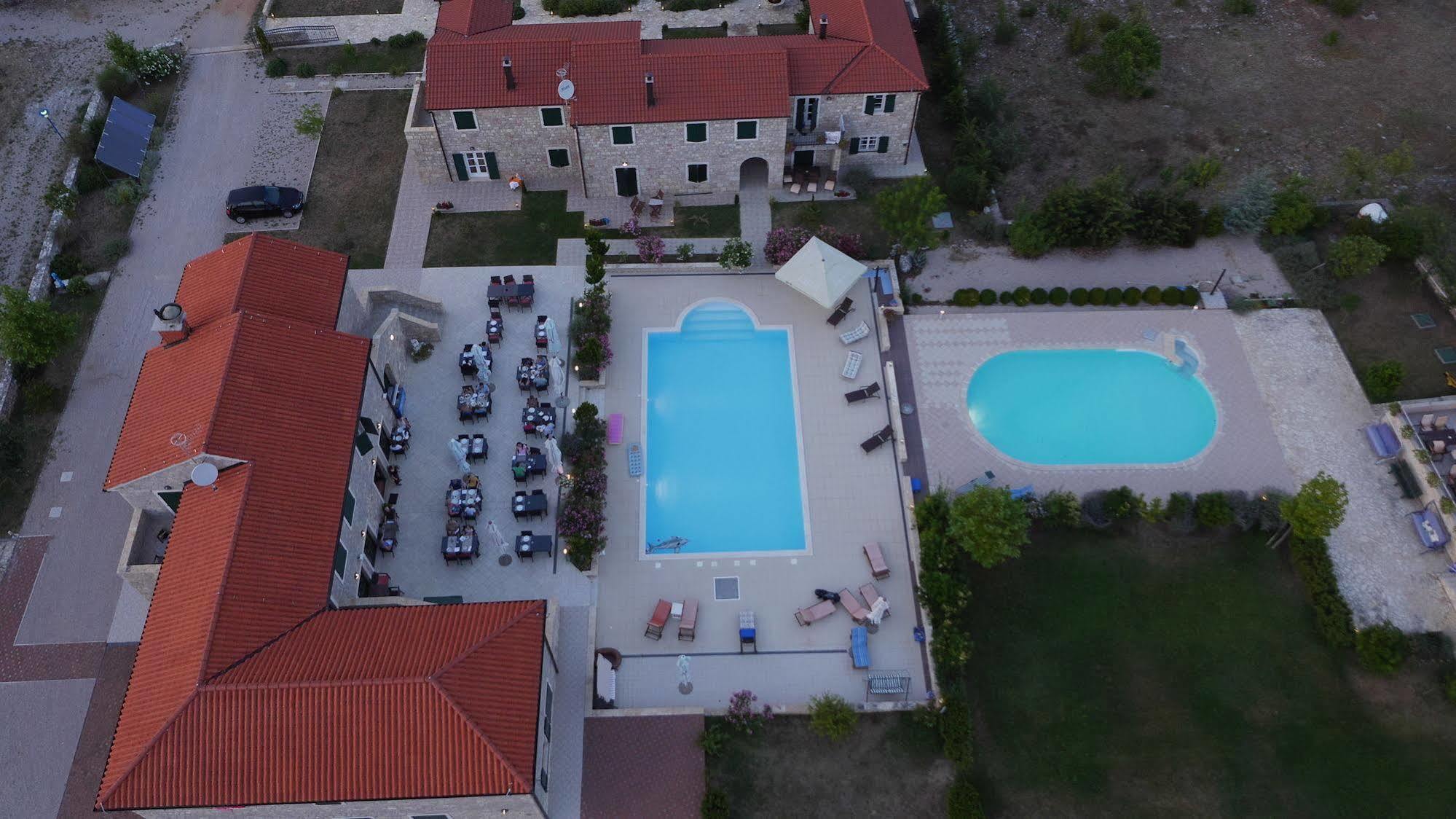 Pansion Skelin Hotell Drinovci Eksteriør bilde